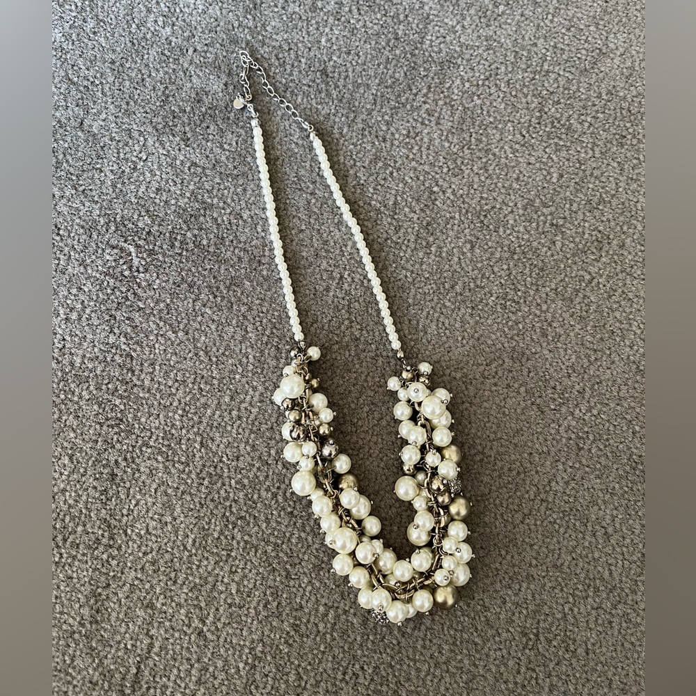 Statement necklace from Loft ✨